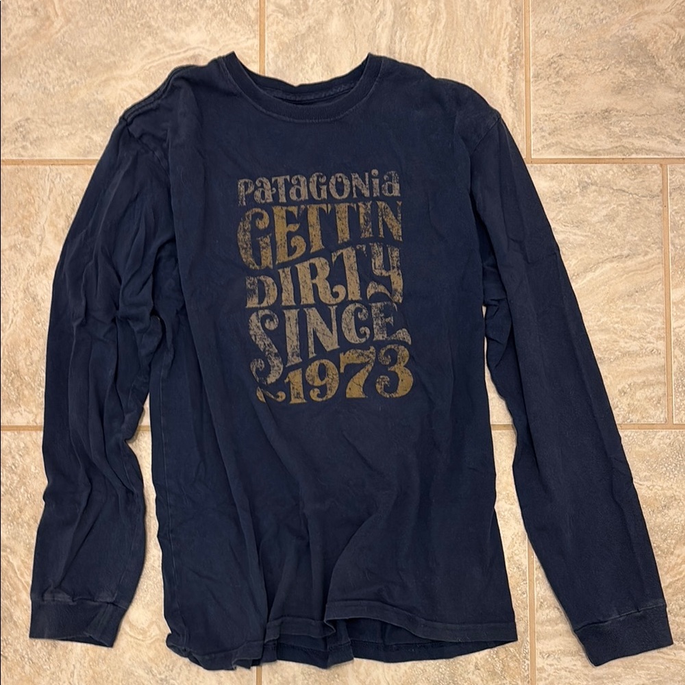 Medium Patagonia long sleeve tee